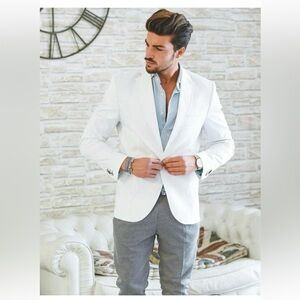 Men’s white blazer size large NWT